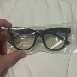 Elegant Tortoise Shell Women's Glasses